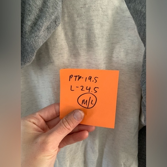 Yuengling Beer Lightweight Sweatshirt Hoodie Size L Gray Beige Cream Pullover - Picture 6 of 6